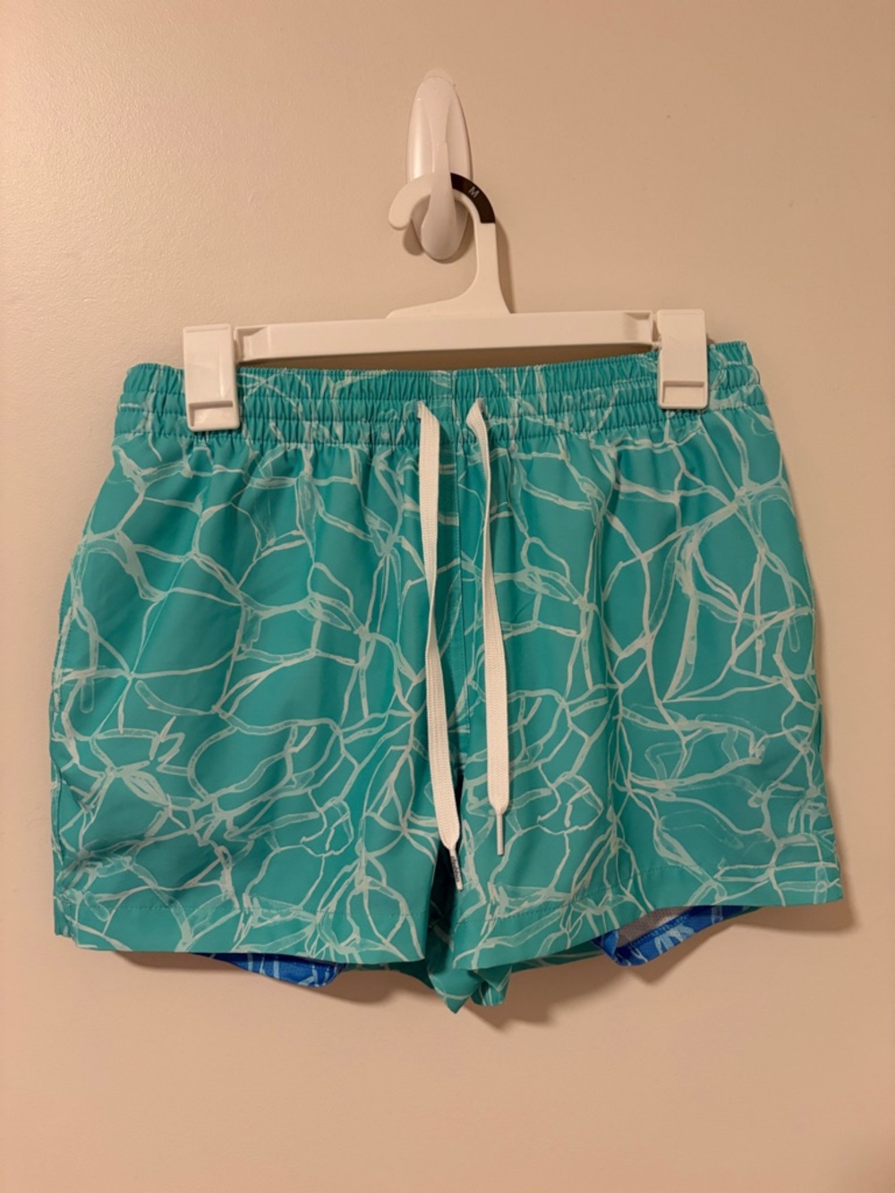 Chubbies Men's The Pool Parties Lined Swim Trunks Size M